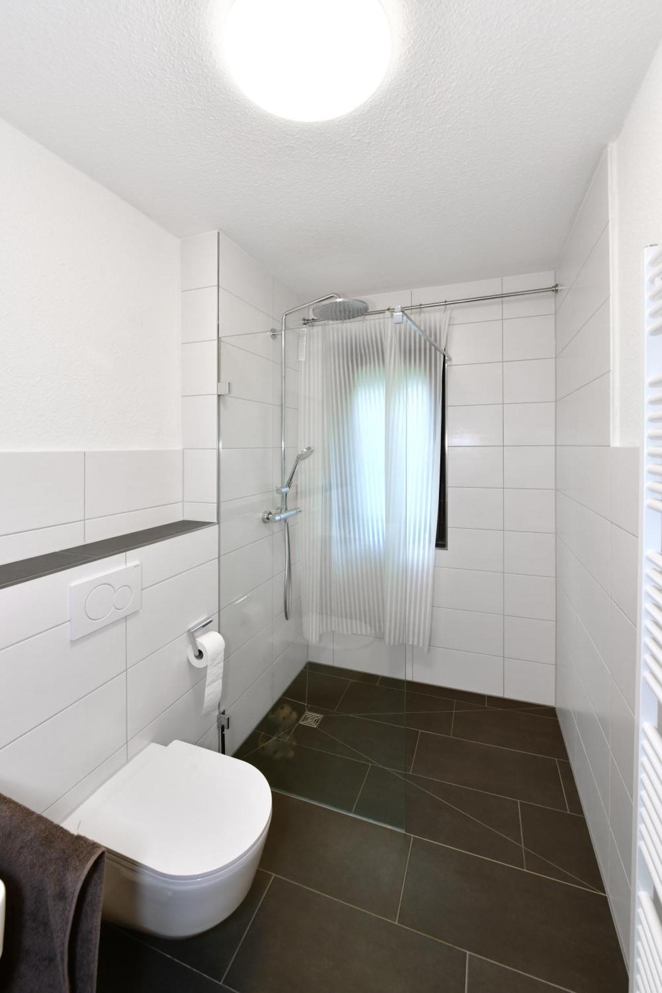 Gaestehaus In Schopfheim, 20 Km Zur Schweiz-Basel, Direkte S-Bahnverbindung Buitenkant foto
